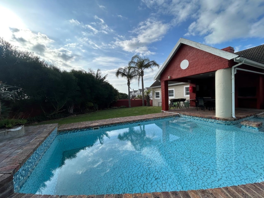 3 Bedroom Property for Sale in Aston Bay Eastern Cape
